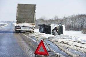 car accident lawyers ontario, auto accident law firm toronto, winter driving safety, tractor trailer accidents, highway 401