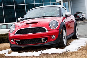 mini cooper recall, product liability lawyers toronto, ontario car accident law firm, defective product law suit, toronto consumer safety lawyers