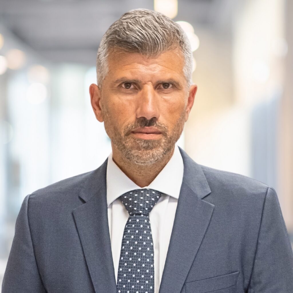 Mario Cariati, top-rated personal injury lawyer, Ontario, Canada